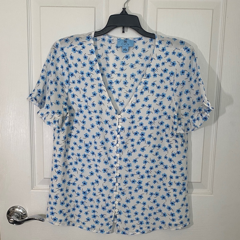 Cece White and Blue Floral Blouse